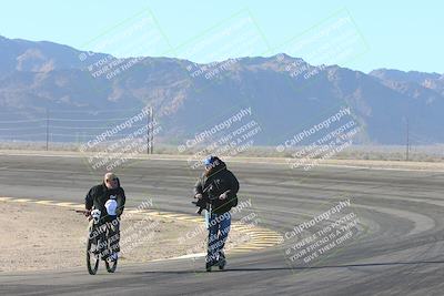 media/Jan-09-2025-Racers Edge (Thu) [[9e316ffd38]]/1-Around the Pits-Track Walk/